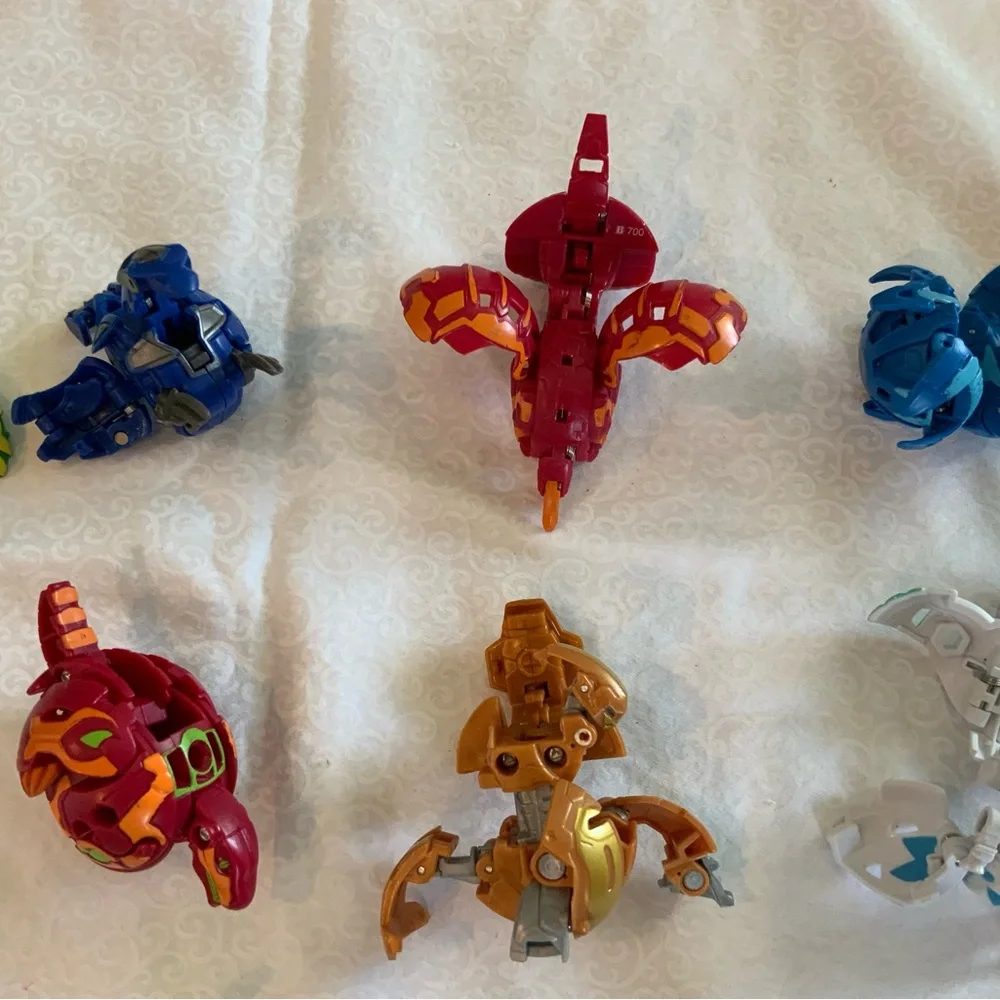 Bakugan Spin Master Lot Of 13 Figures B300 B700 Battle Brawlers Battle Planet